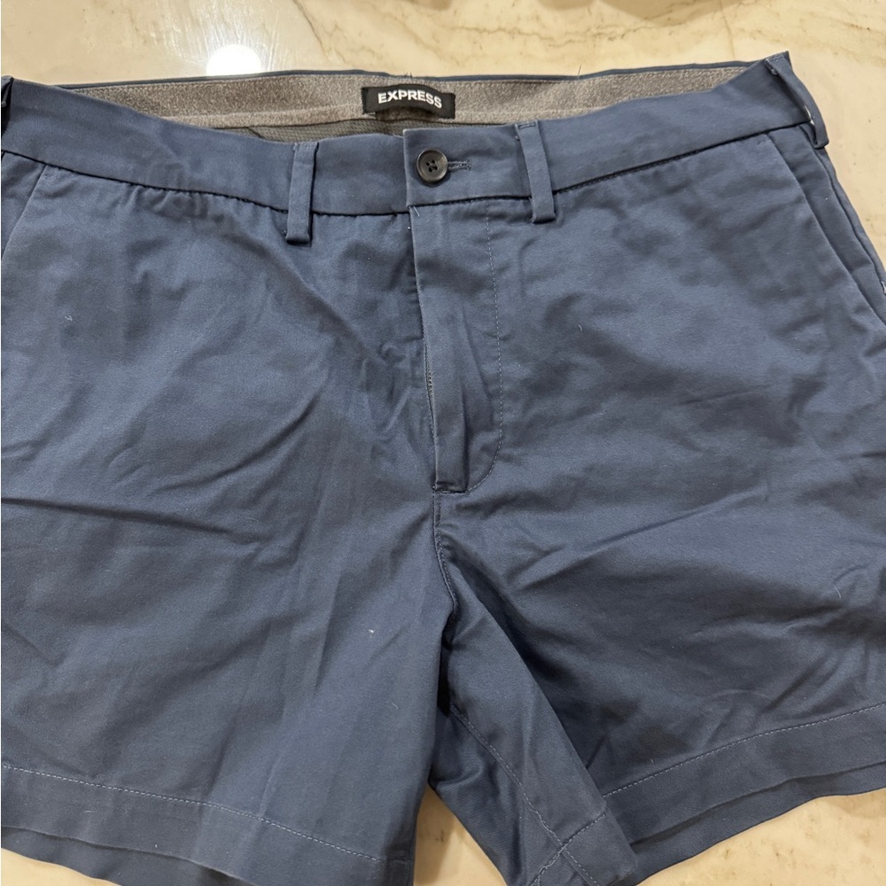 Express Men's Navy Blue 6” Flat Front Shorts 34